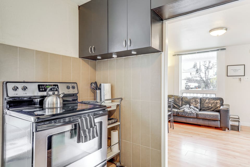 Kitchen | Trash Bags/Paper Towels | 1st Floor