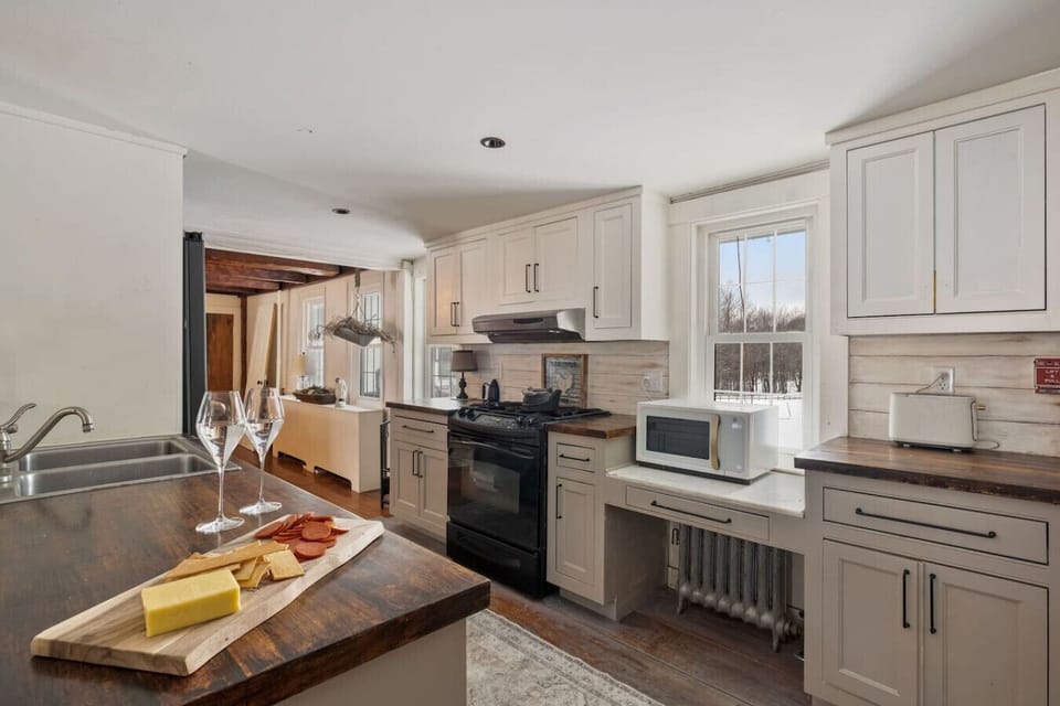 Spacious kitchen with everything you need for your stay.
