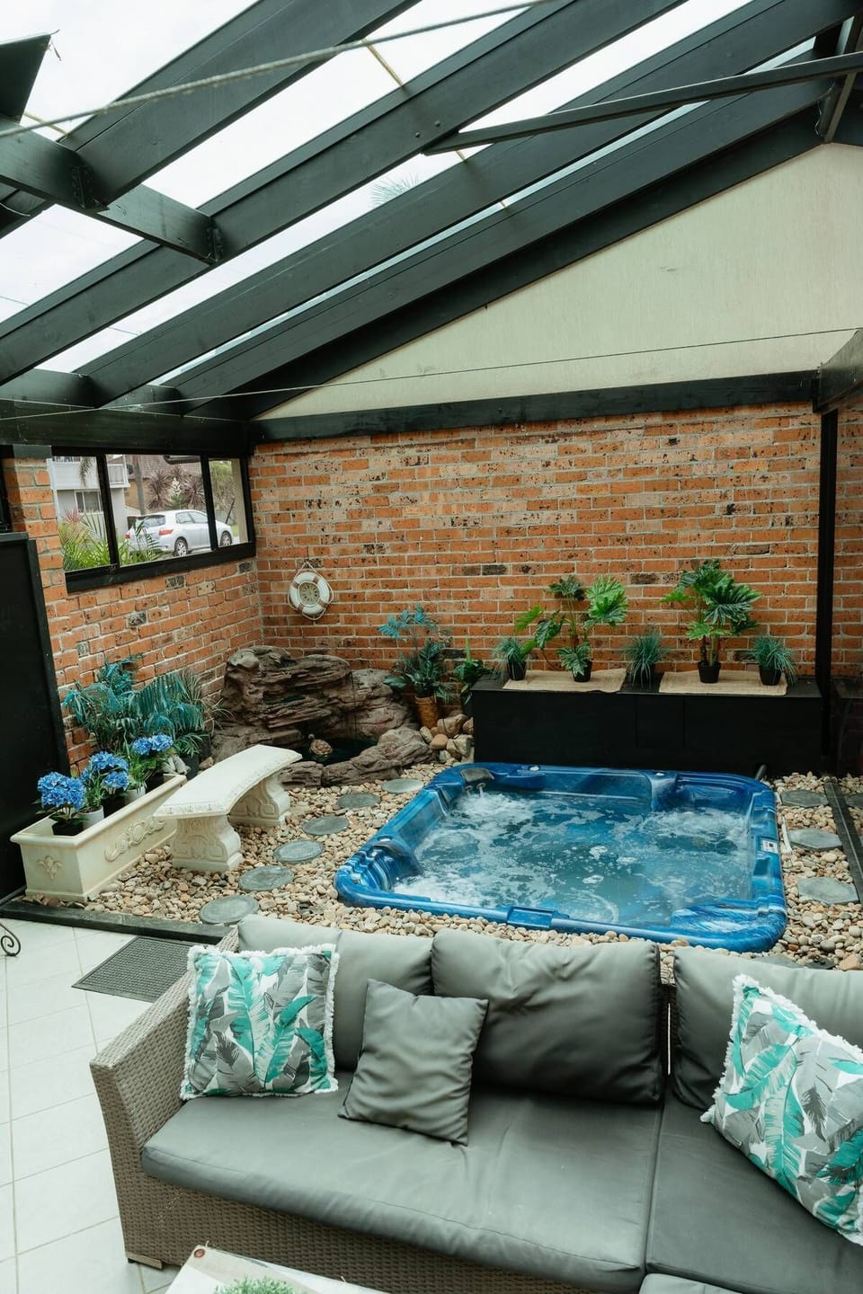 Outdoor spa tub