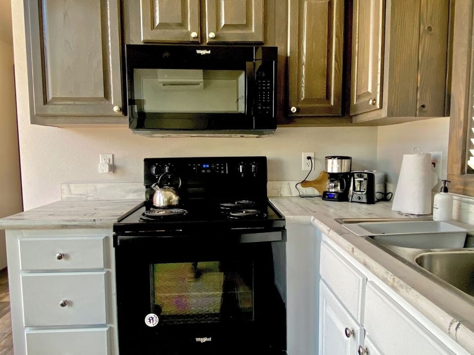 Full kitchen with all of the basics