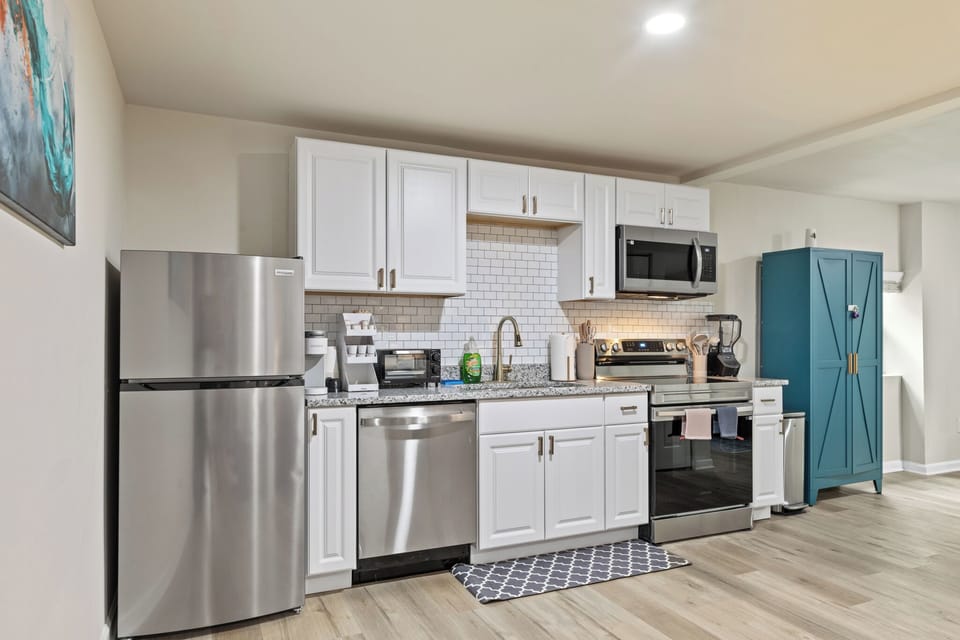 Fully equipped kitchen for all of your cooking needs.