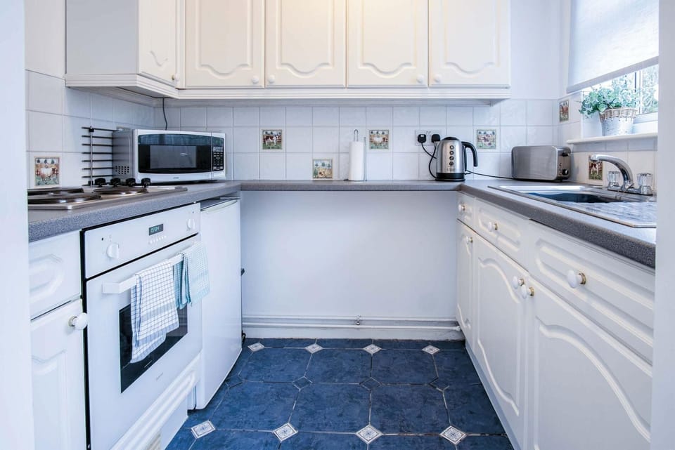 Bayview 58 - 2 Bedroom Chalet - Bayview Oxwich (5492)