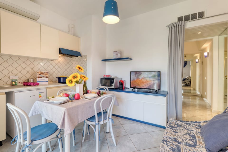 Kitchen and dining area