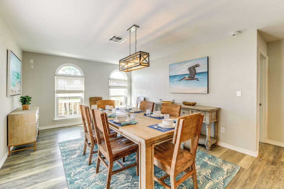 Dining Room | Main Level