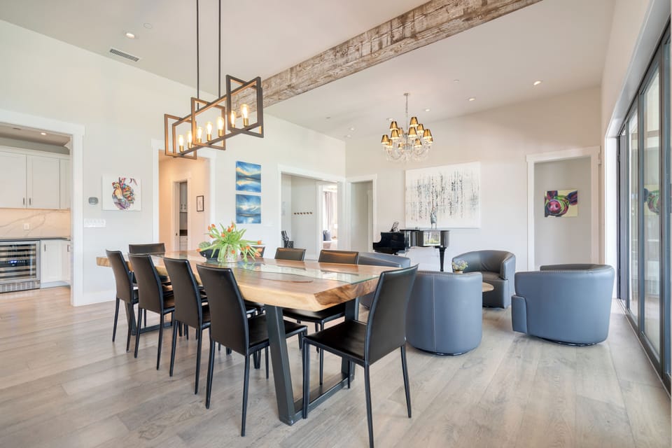 Dining area seats 10.