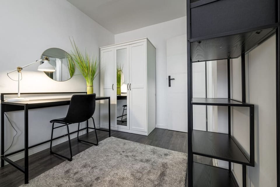 First Bedroom with Queen Bed and Working Desks | Book Now with RENTUJEMY.COM
