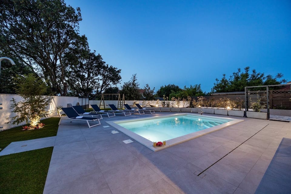 Holiday Home Swimming Pool