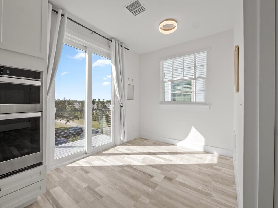 Porch off of kitchen