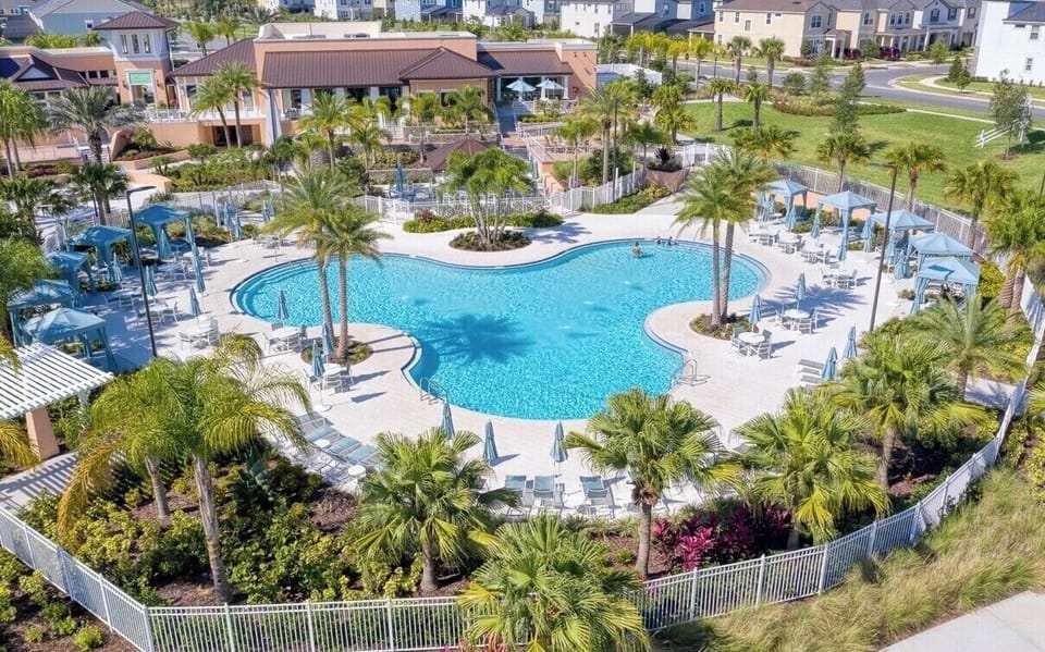 Year Round Climate Controlled Pool (Heated)