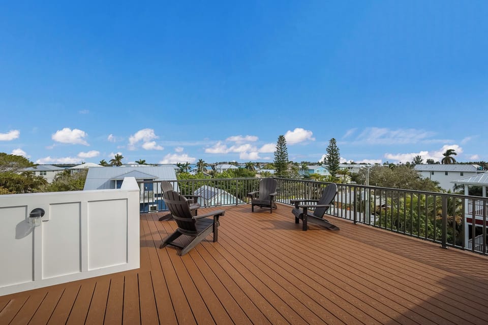 Rooftop Deck