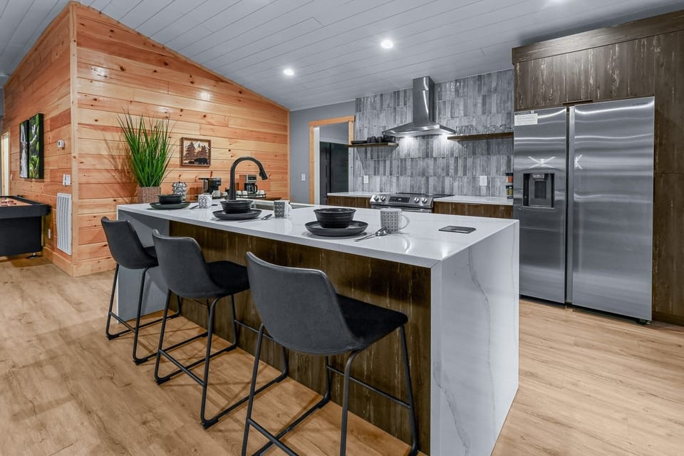 Indoors, Kitchen, Appliance, Refrigerator, Kitchen Island
