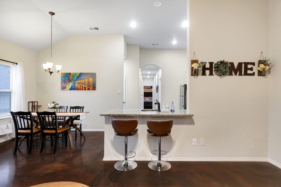 Architecture, Building, Dining Room, Dining Table, Furniture