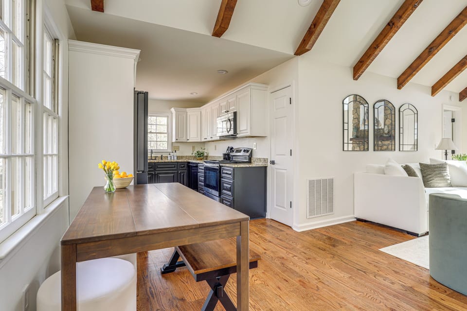 Dining Area | Main Level