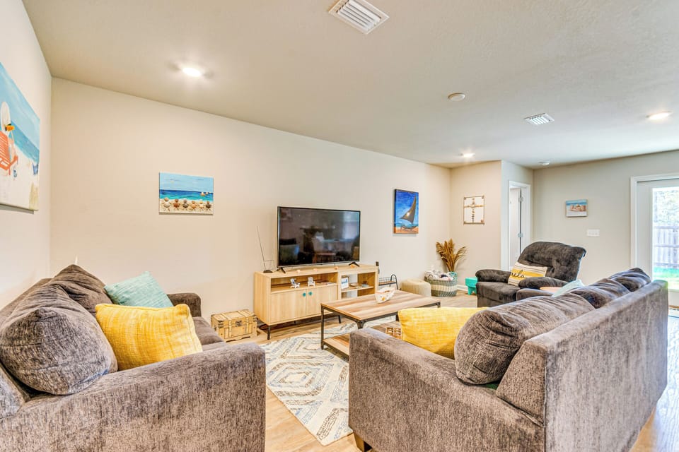 Foley Vacation Rental | 3BR | 2BA | 1 Step Required | 1,980 Sq Ft