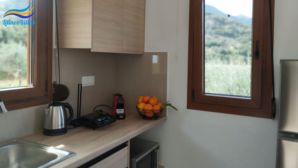 Side of Kitchen