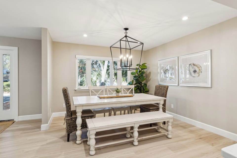 Dining table with 6 seats