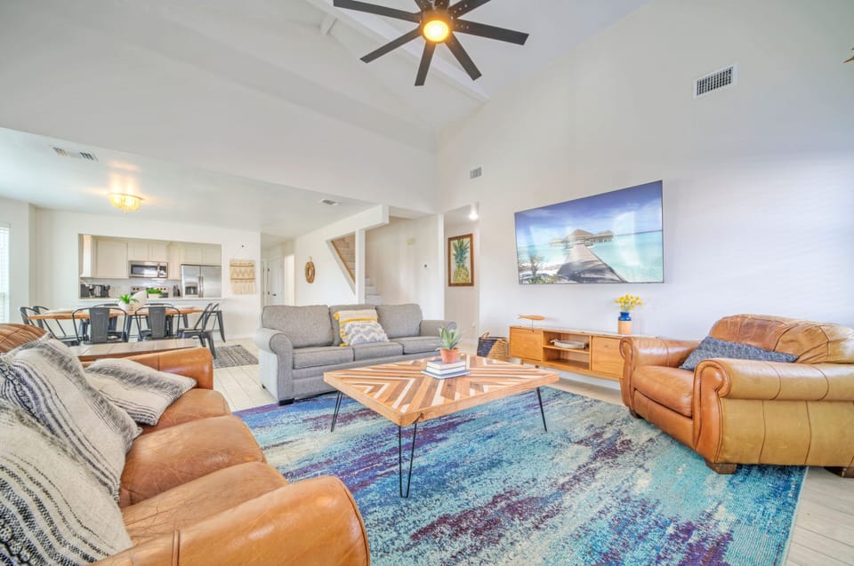 Warm and inviting atmosphere. (Palm House)