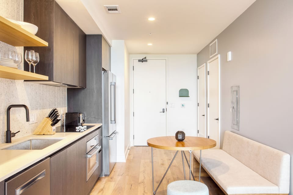 Entryway. (Scoot)