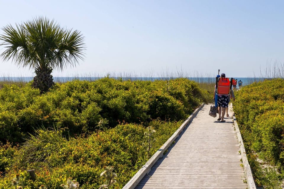 Steps to the beach!