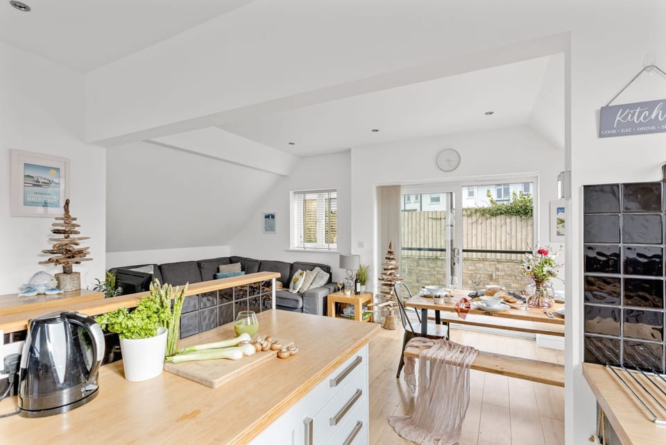 Modern open plan area - Midholm Chapel