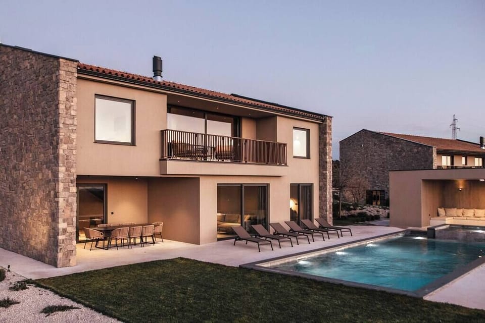 Villa Misto II [4 bdr / 8 people]