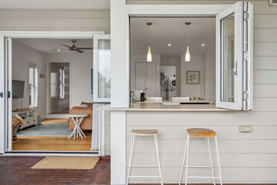 Stylish holiday accommodation just minutes from local cafes and beaches