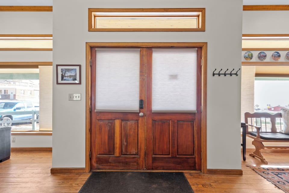 Front door entrance. Welcome to your home away from home!