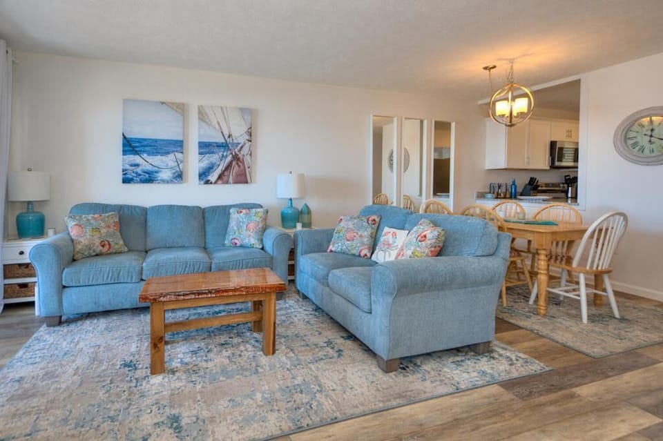 Living Room 
GW.3-26-25