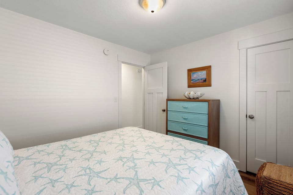 NHCB76: Hello Sunshine | Bedroom 3