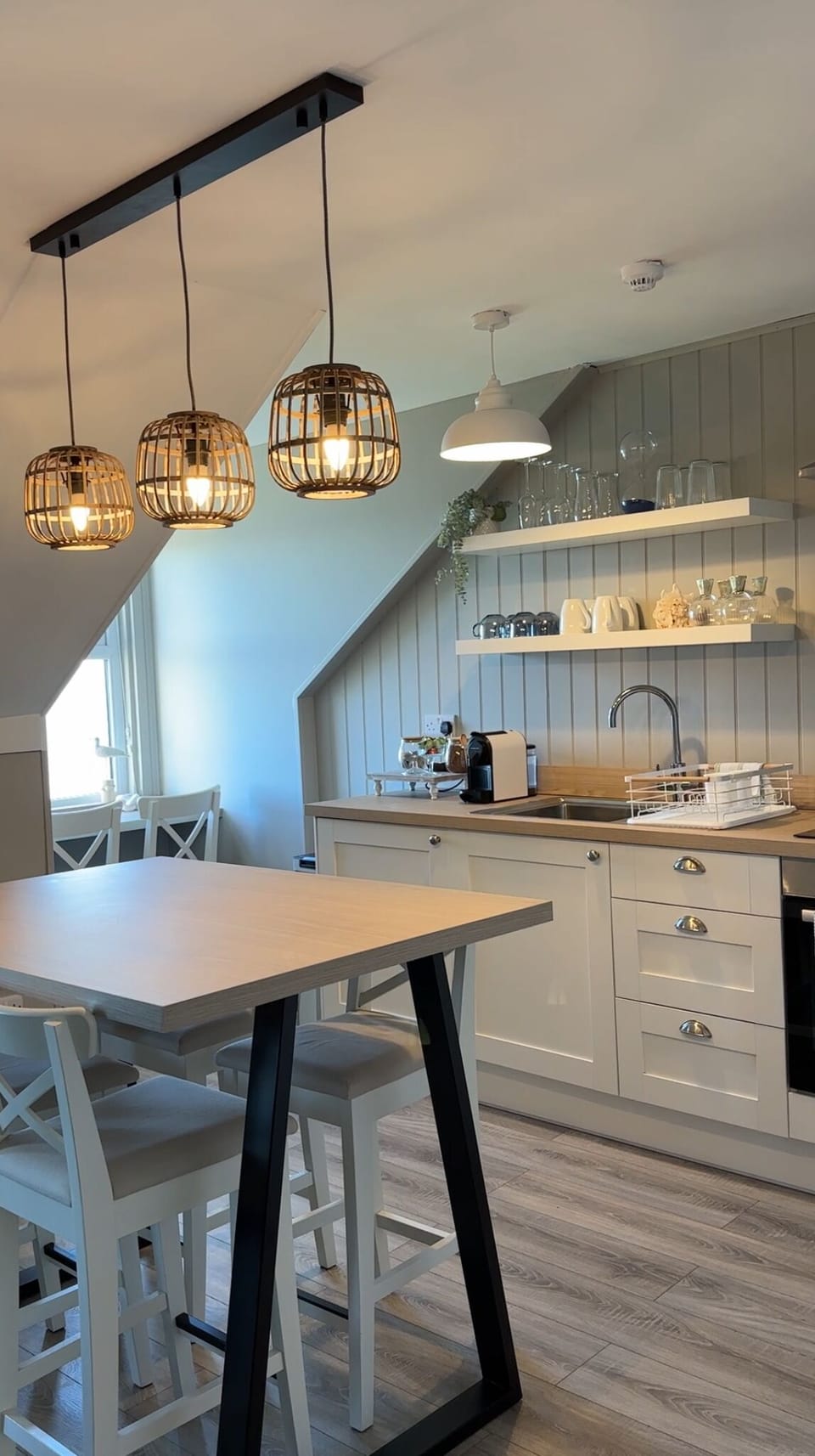 Sea Loft Dining and Kitchen area