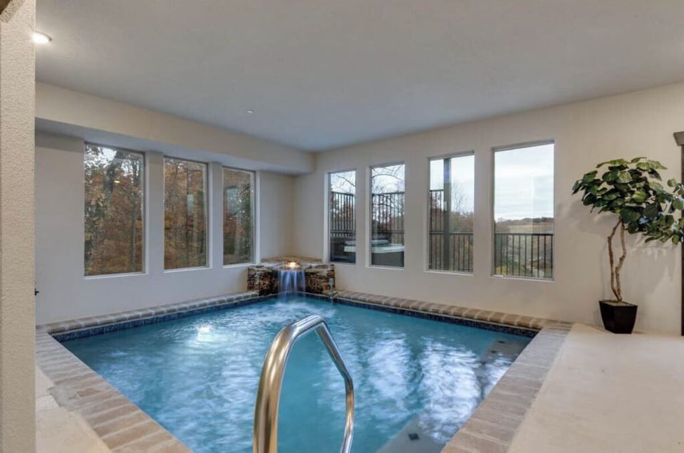 Bluemoon Ridge's private heated indoor pool