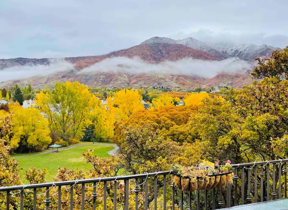Amazing view of mountains and scenery.