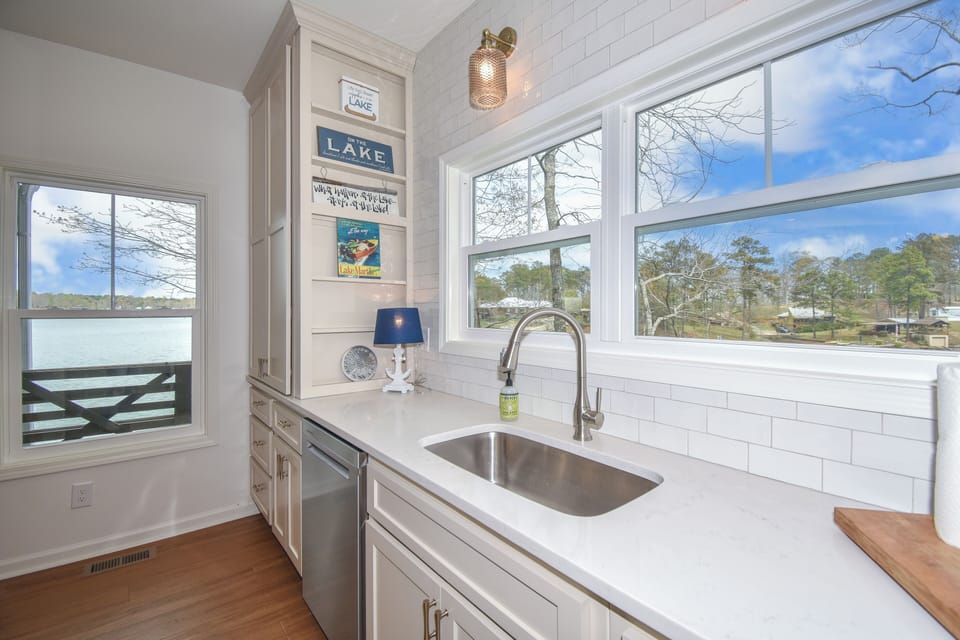 Kitchen with view!