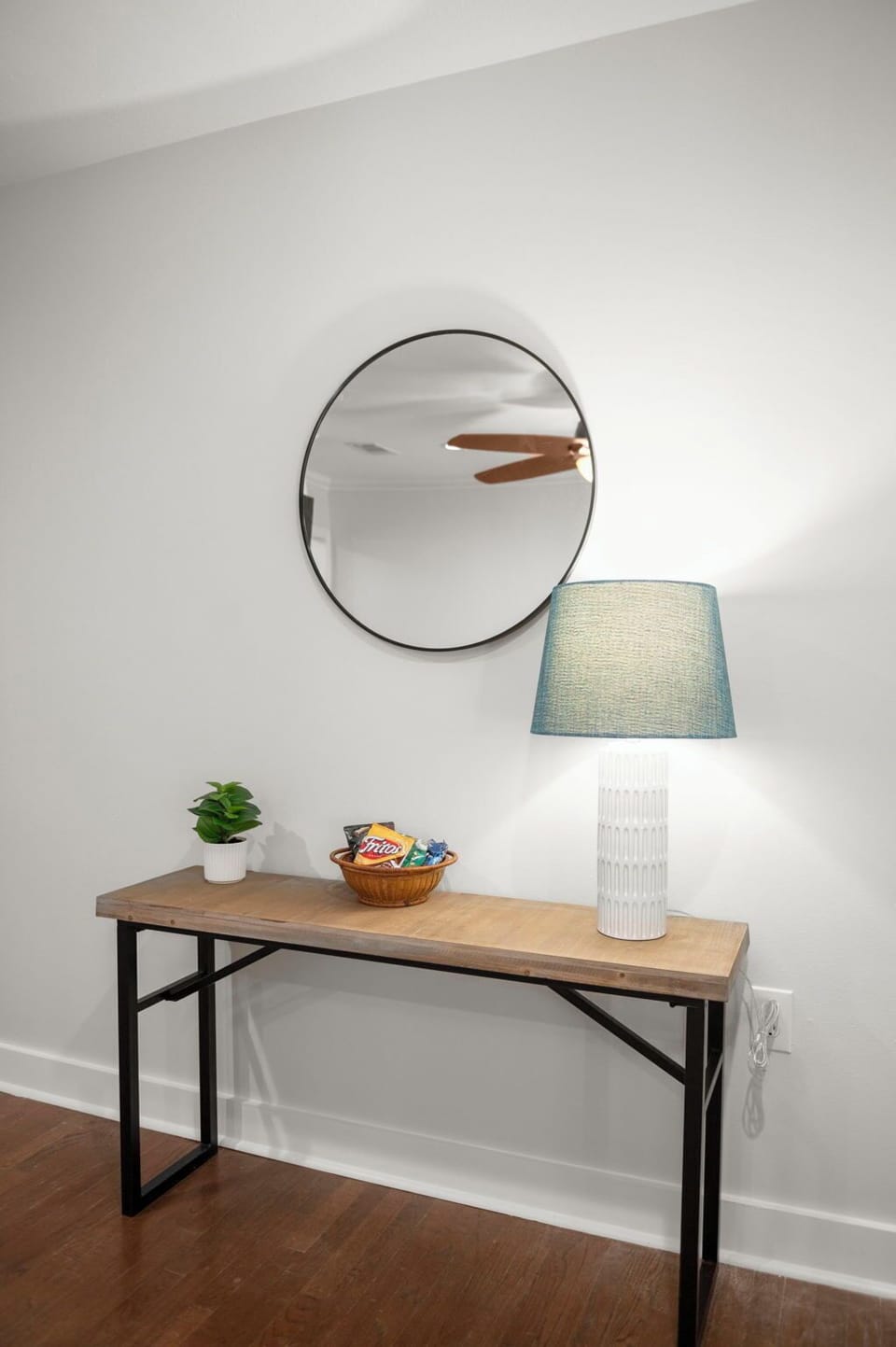 This cozy setup ensures guests feel right at home from the moment they arrive.