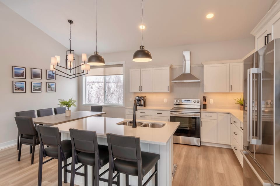 Fully stocked kitchen for your trip! 
