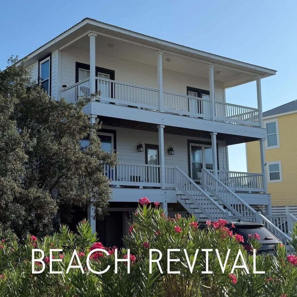 Beach Revival. Ft. Morgan, AL. Beach House. 3BR 2.5BA. Sleeps 12. Managed by Island Rentals.