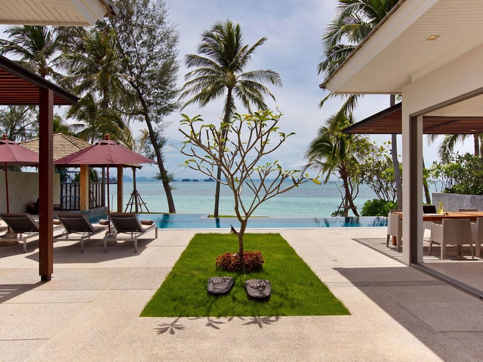 Inasia - Ocean views from the villa