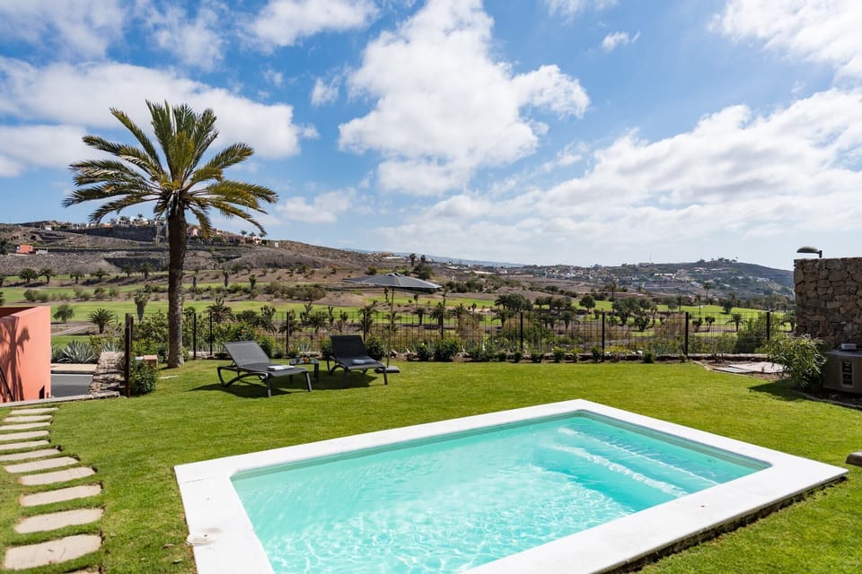 Holiday Home Swimming Pool