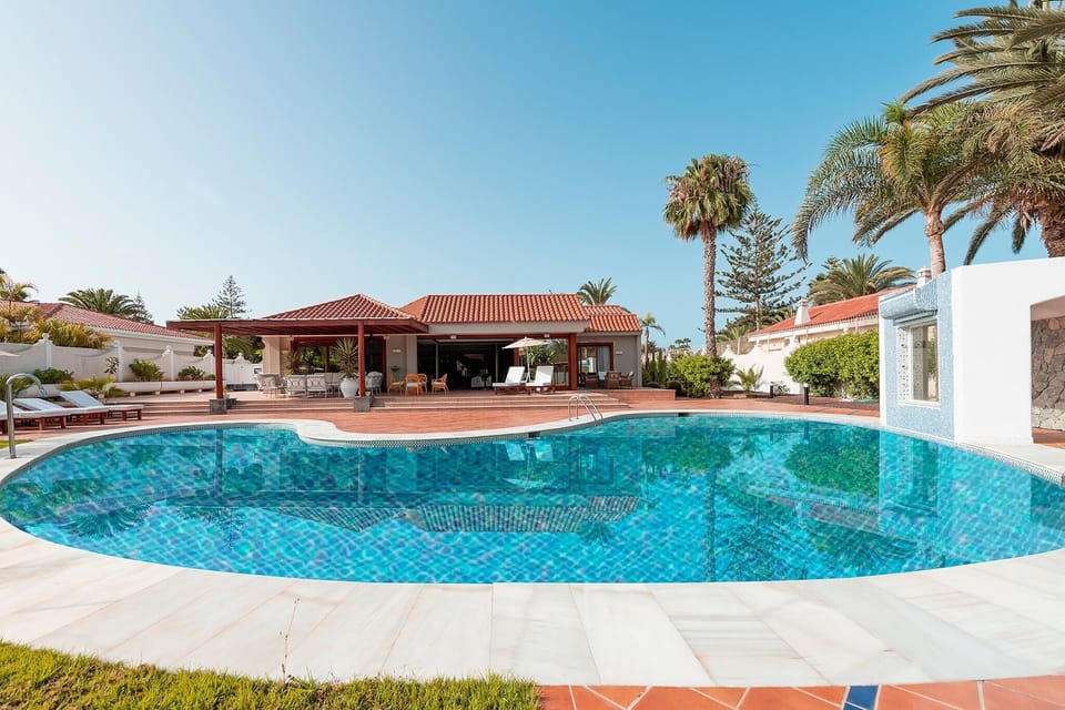 Holiday Home Swimming Pool