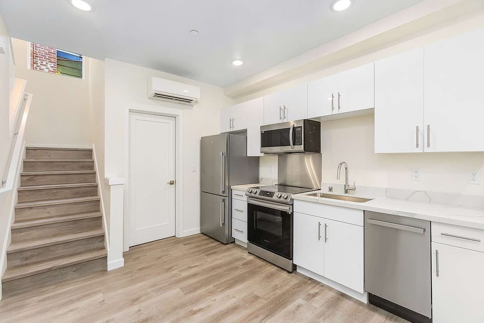 Building Kitchen
