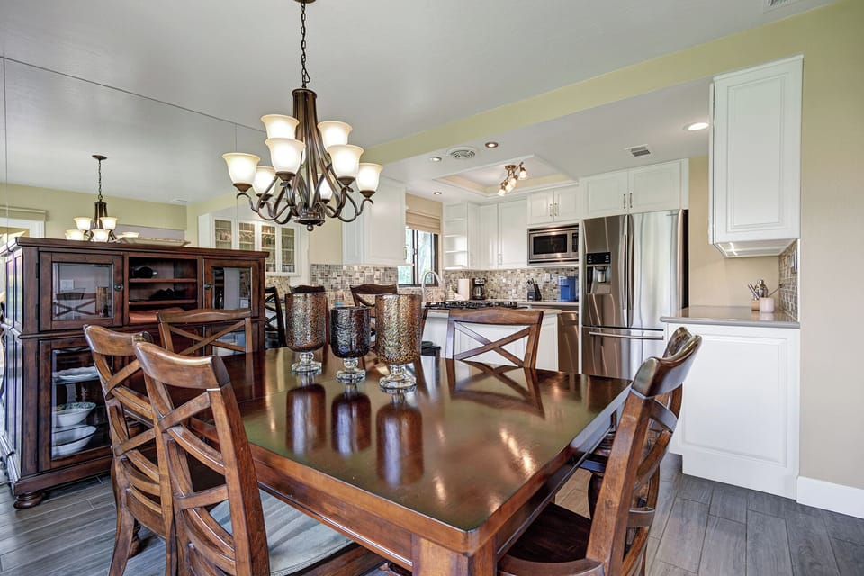 DINING TO KITCHEN.jpg mls