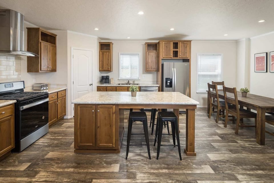 Fully Stocked Kitchen