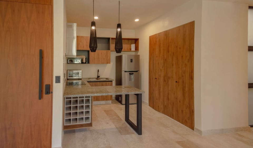 Fully equipped kitchen with everything you need to cook at home, from morning coffee to dinner with friends