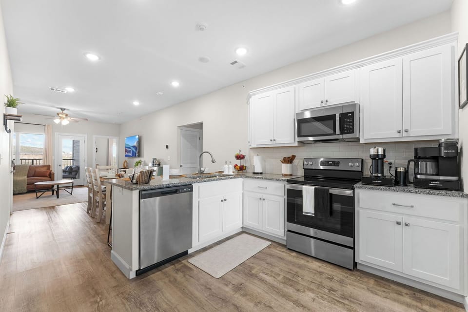 Cook like a pro in a fully-stocked kitchen designed for real meals and real memories.