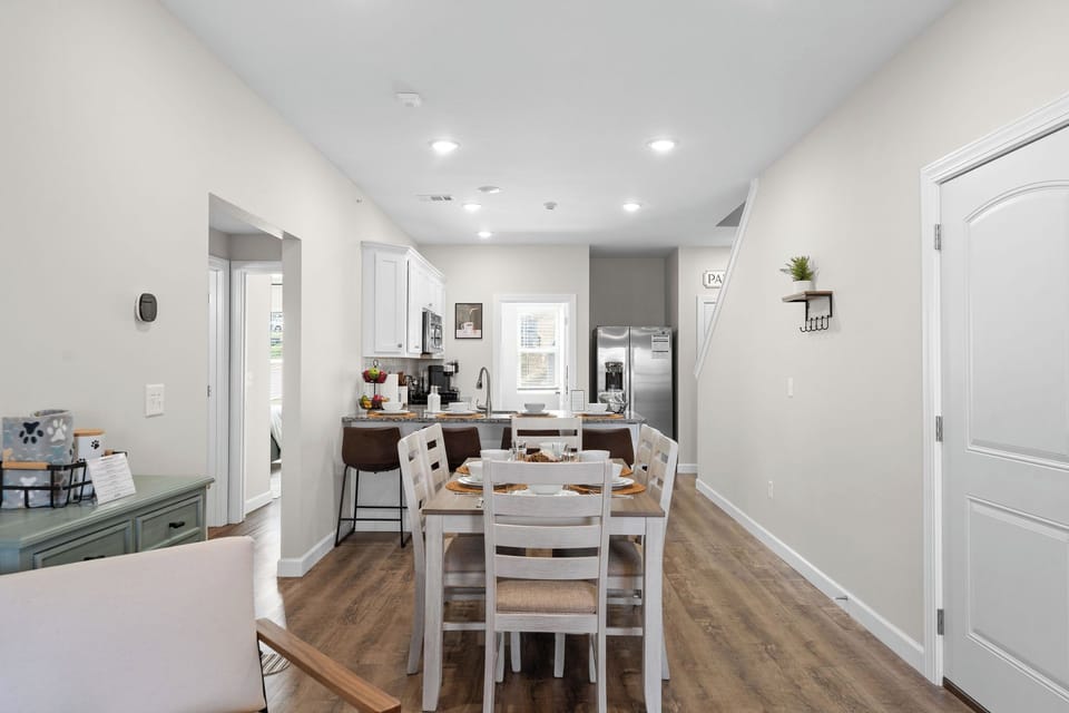 Dine in without missing out—open layout and top-tier amenities make cooking a breeze.