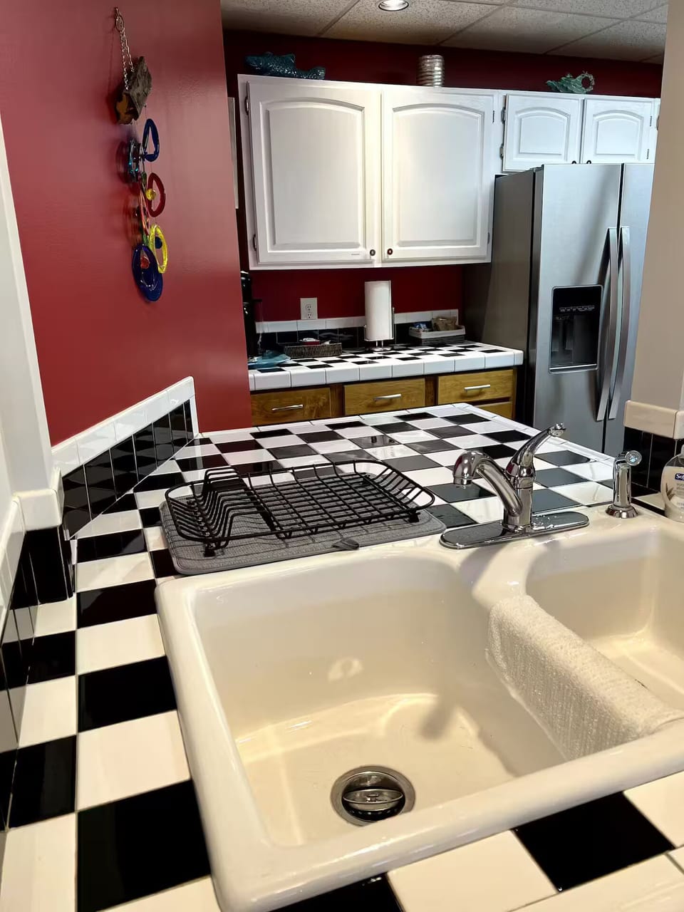 Full kitchen