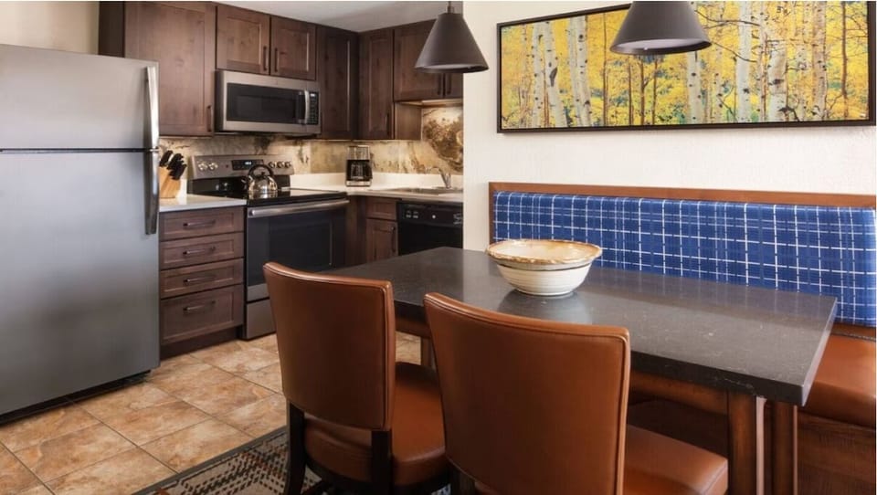 Kitchenette and dinning area