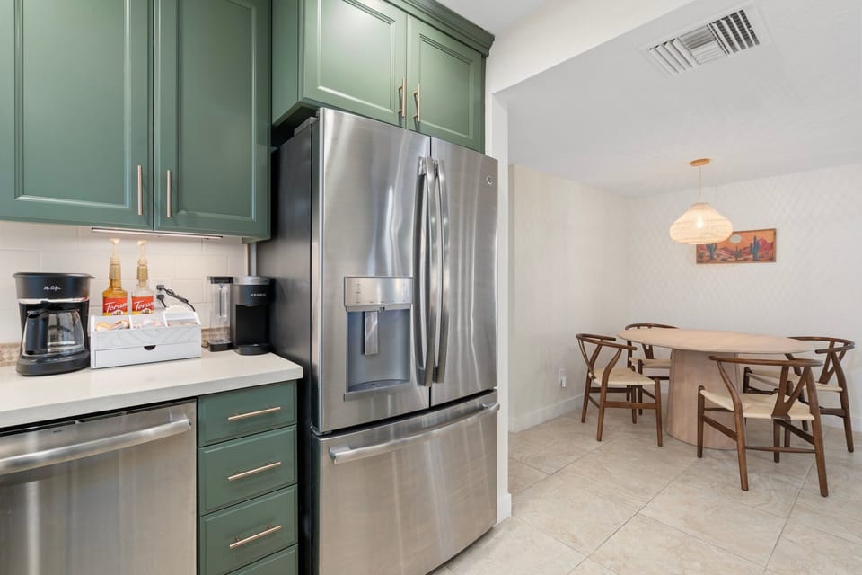 Coffee Bar in Kitchen, Refrigerator with water and ice dispenser