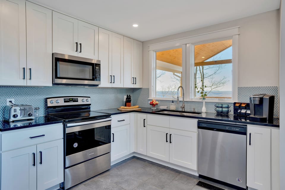 upper kitchen
