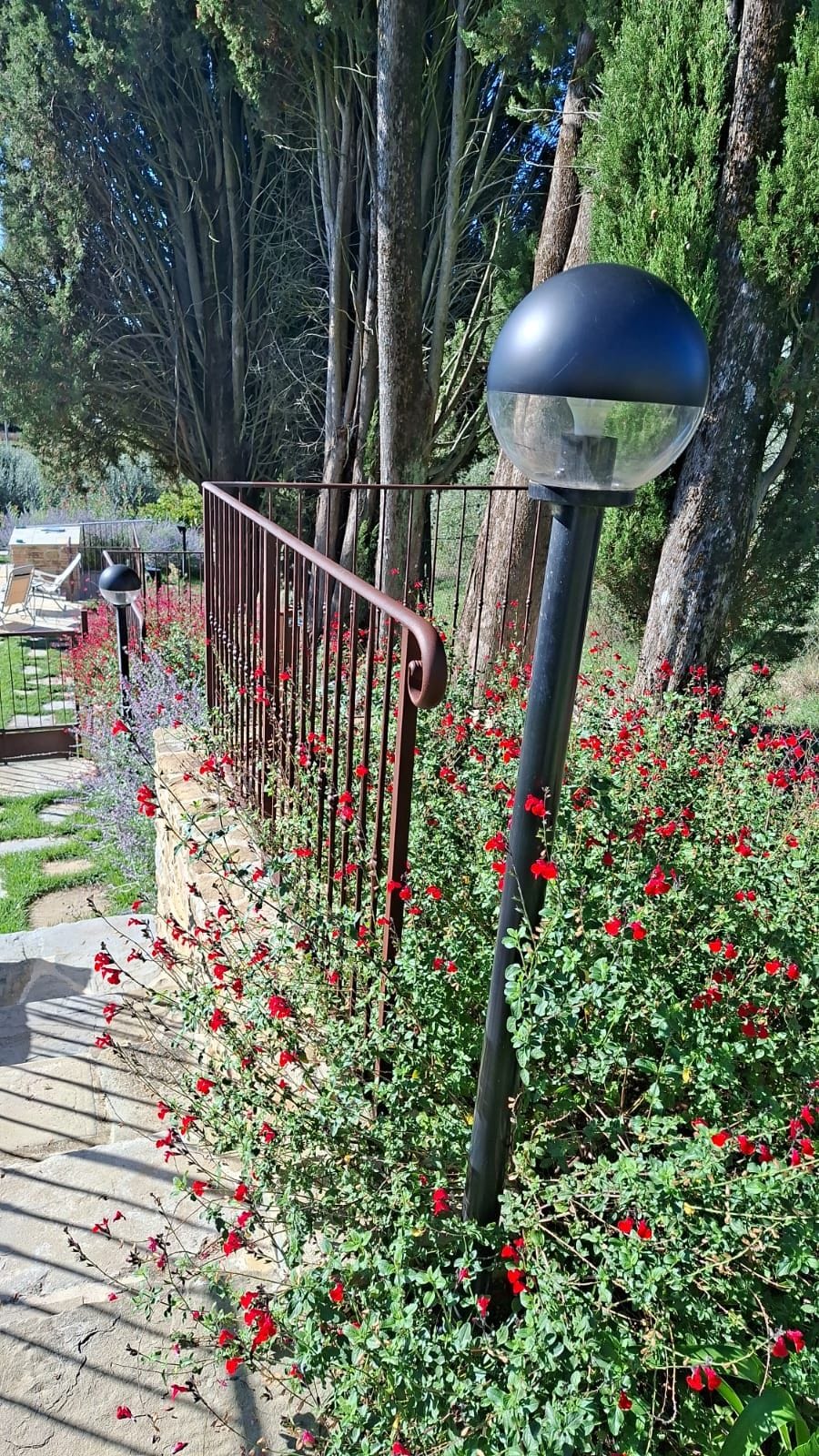 Beautifully restored farmhouse with private pool, Wi-Fi, and air conditioning. Villa in Tuscany